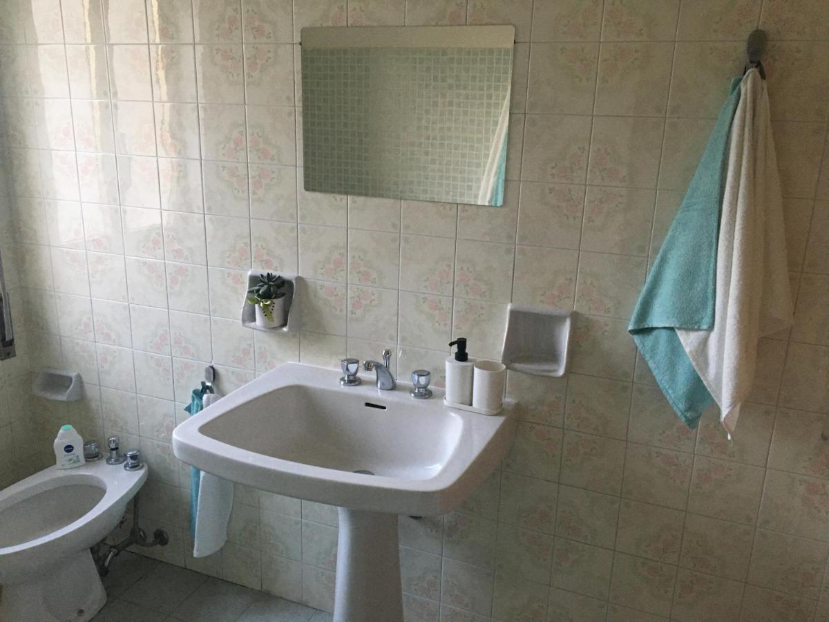 דירות מודיקה Casa Raffaela מראה חיצוני תמונה
