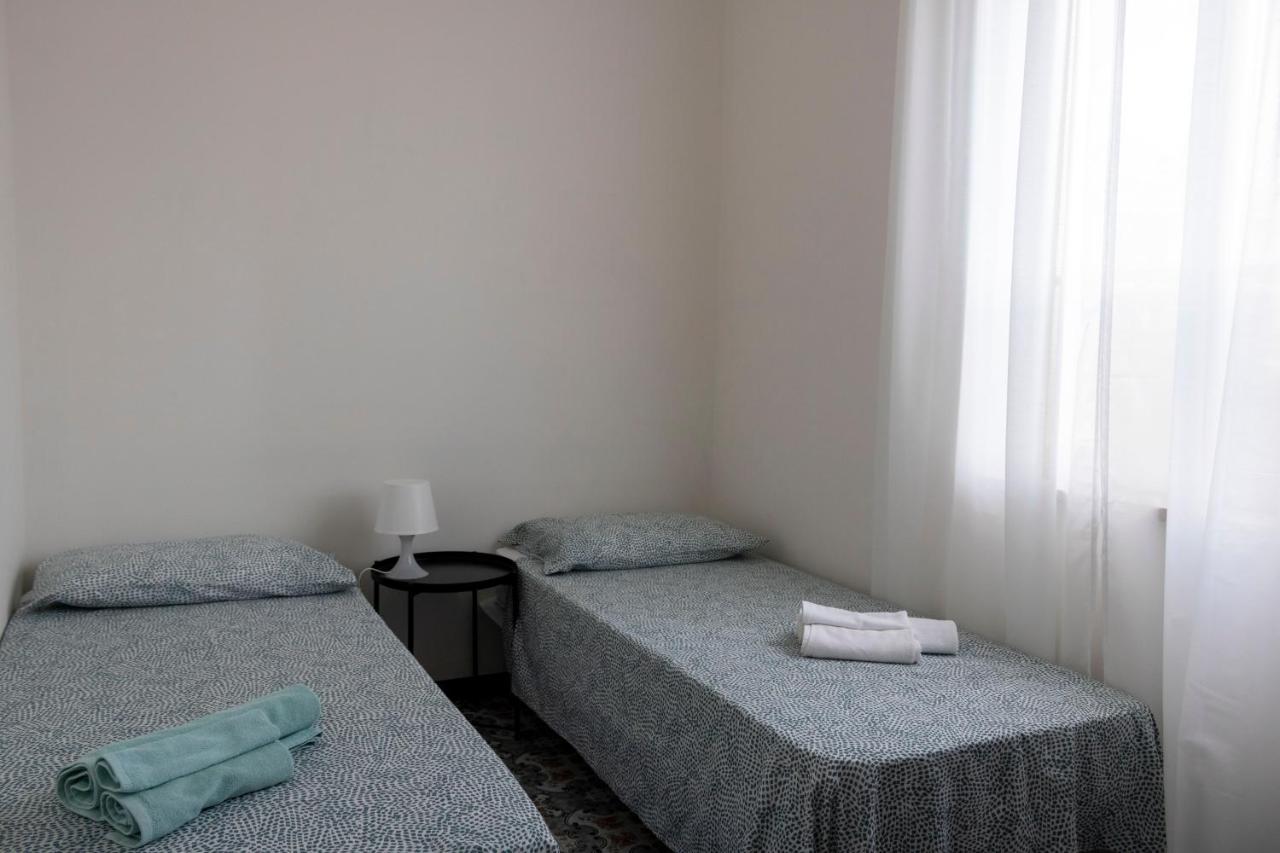 דירות מודיקה Casa Raffaela מראה חיצוני תמונה